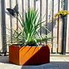 Cortenstaal achthoekige plantenbak Chicago 20, 48,3x48,3x80 cm met bodemplaat