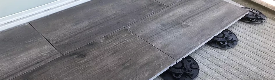 Verstelbare tegeldragers