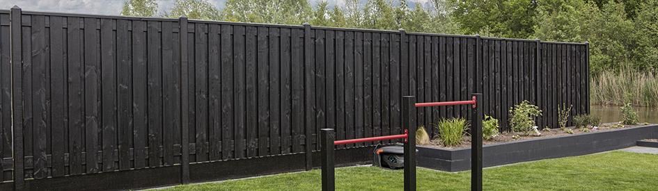 Hout Beton Schutting Zwart Gecoat