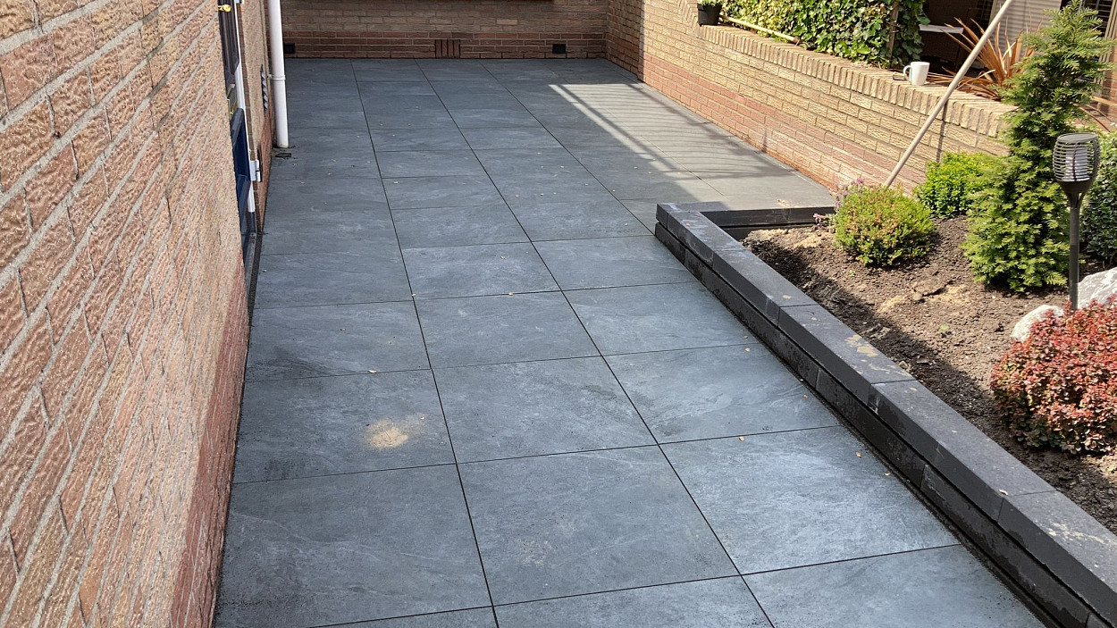 Actietegel keramiek op beton 60x60x4 cm Slate Design Antra