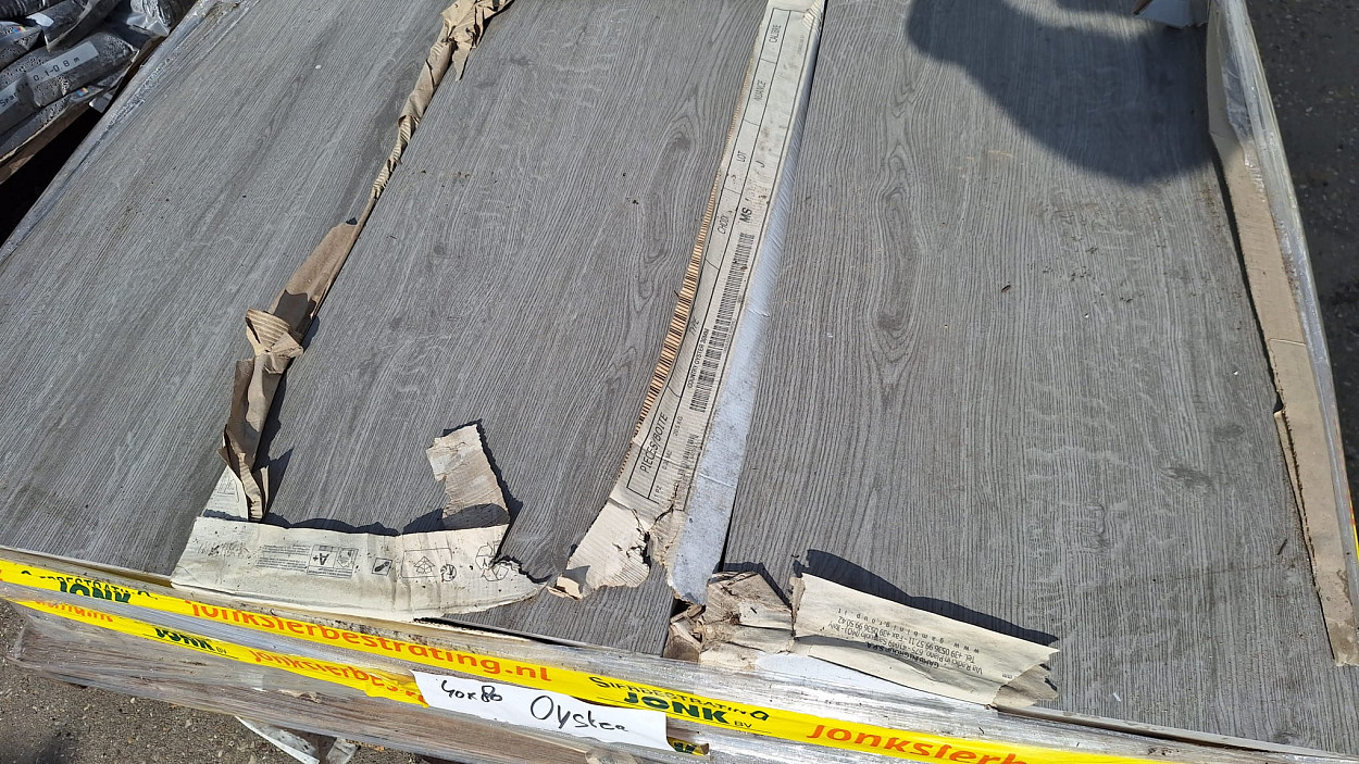 Restpartij Schagen: 9,6m2 CeraLuxe 40x80x3 cm Country Oyster