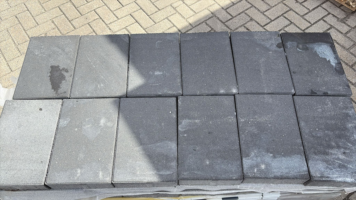Restpartij Almere: 17.27m2 Vialetta 20x30x6 cm Granito