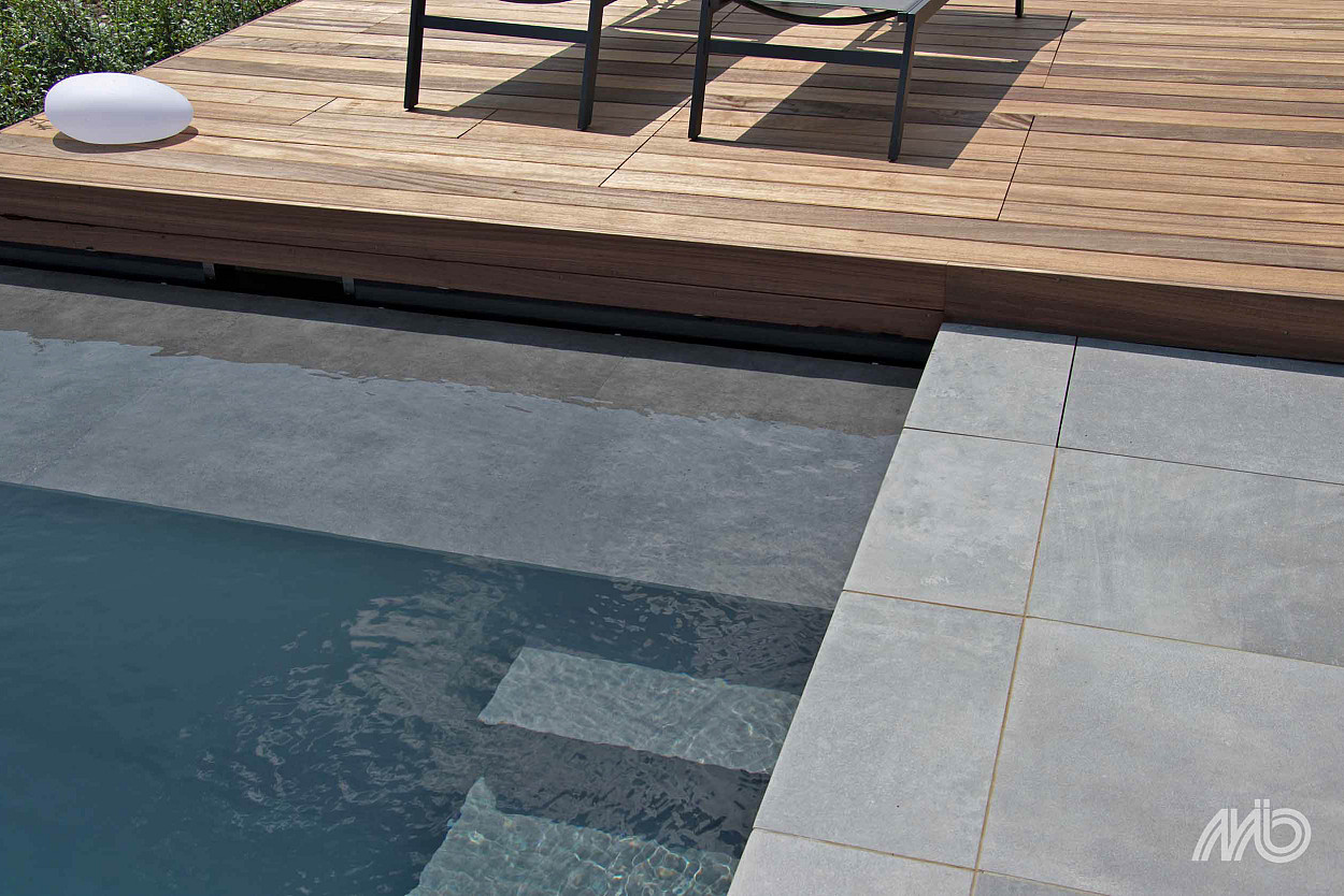 CeraLuxe 90x90x3 cm Belgian Bluestone Grigio