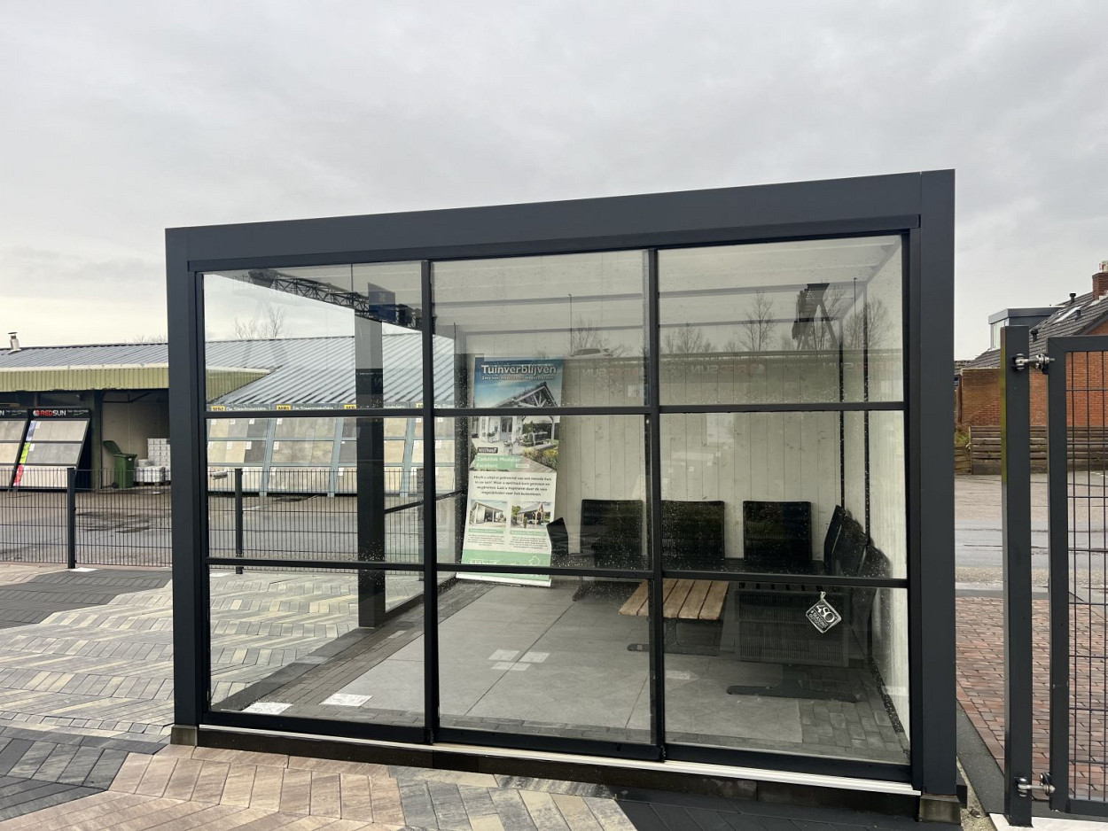 Showroom Model Zwanenburg: Hillhout Allure Buitenverblijf  393cm x 350cm