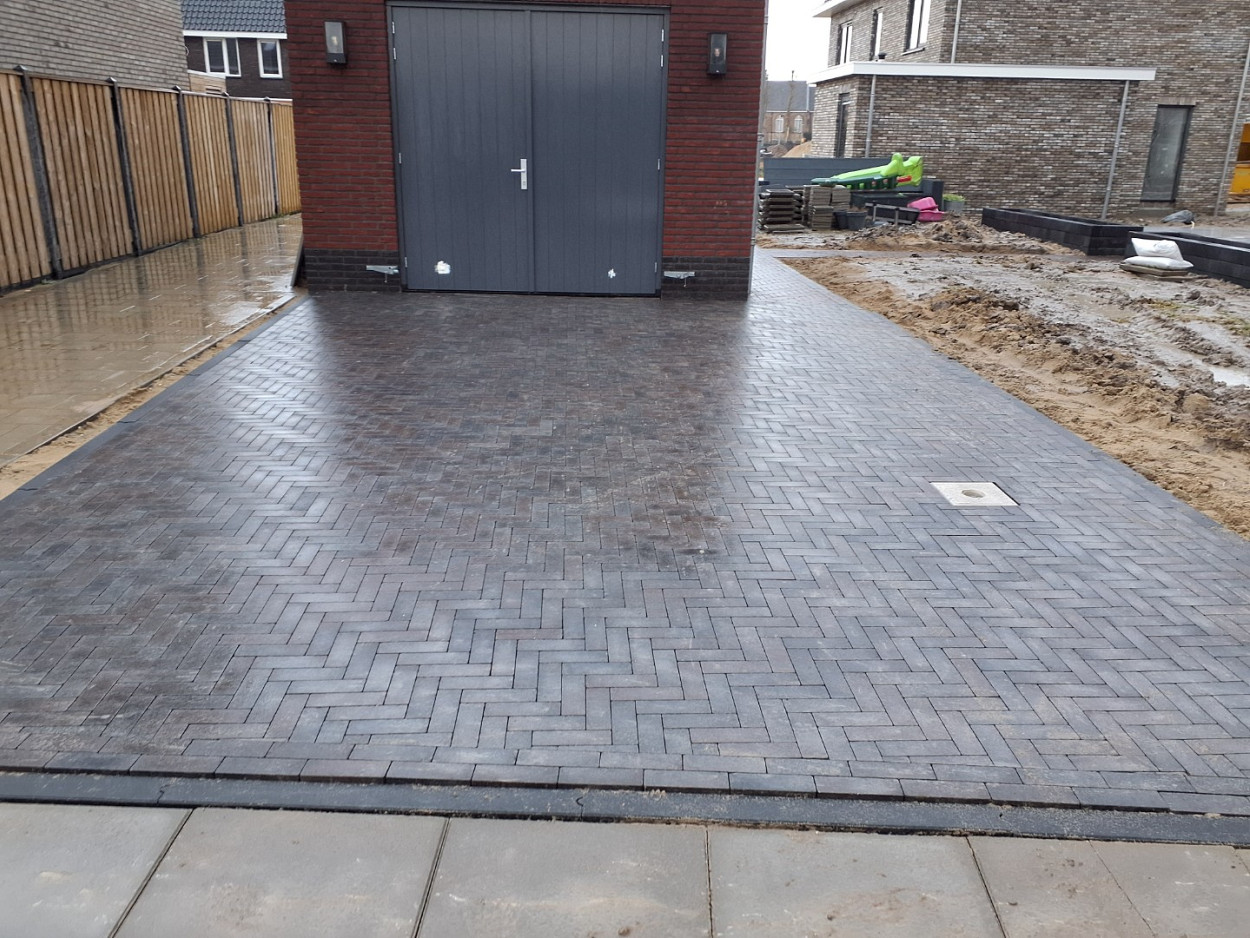 Restpartij Edam: 29,64 m2 Natura Stone Strak 7x21x6 cm London Antra/Brown