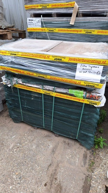 Restpartij Schagen: 15,8m2 Eliton Supreme Linea XXS 60x60x4 cm Kilimanjaro