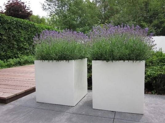 Restpartij 2 stuksPlantenbak Carrez met bodem polyester 80x80x60 cm Hoogglans Wit