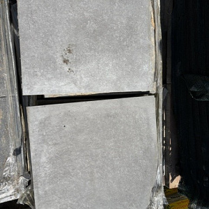 Restpartij Schagen: 12,94 Keramiek op Beton 60x60x4 cm Lodder
