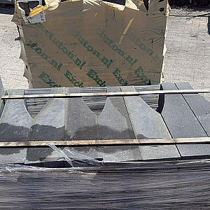 Restpartij Almere: Ca. 85  stuks Linia Excellence Wave 60x15x15 cm Nero
