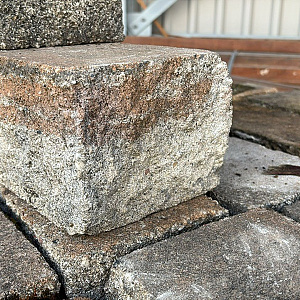 Restpartij Almere: Ca. 101 stuks Splitton 30x20x15 cm Kilimanjaro
