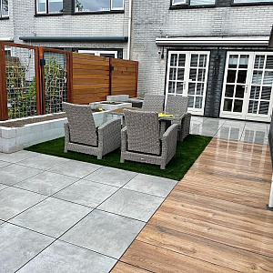 Actietegel Keramiek op beton 60x60x4 cm Frame silver