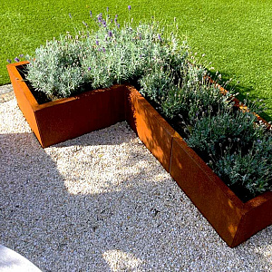 Cortenstaal L-vormige plantenbak Kansas 30, 90x60x30 cm met bodemplaat