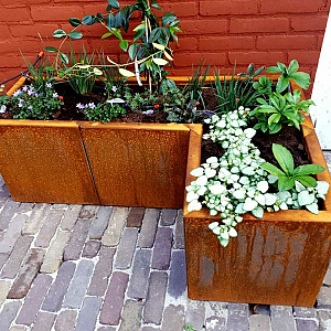 Cortenstaal L-vormige plantenbak Kansas 40, 120x80x40 cm met bodemplaat