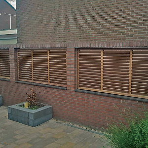 Hardhouten Lamellenscherm Louvre Venus 180x90 cm