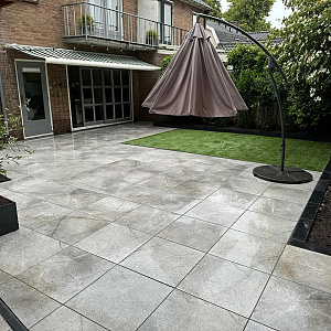 CeraLuxe 60x60x3 cm Mask Silver (nog 52m2 voorraad Zwanenburg)