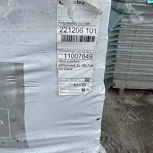 Restpartij Almere circa 10.5m2 H2o Dikformaat XL 28x7x8 cm Black