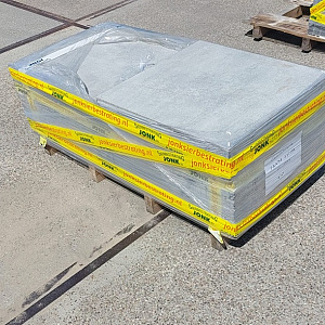 Restpartij Zwanenburg: ca. 6m2 Actietegel Keramiek op beton 60x60x4 cm Frame silver