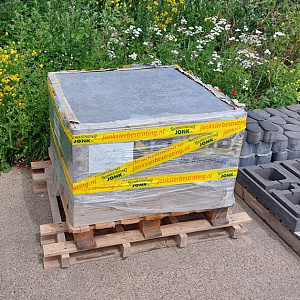 Restpartij Zwanenburg: ca. 13,7m2 Triagres 90x90x3 cm Belfast Grey