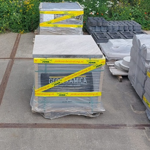 Restpartij Zwanenburg: ca. 9m2 GeoCeramica Starter 75x75x4 cm Quartzstone Sand Mate