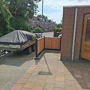 Beton Korte Tussenpaal 10x10x180 cm, Zwart gecoat tbv Scherm 90