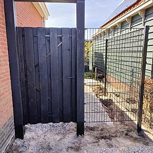 JWOODS Zwart Gespoten Tuindeur recht op zwart stalen frame 100x195 cm