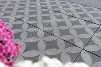 Restpartij Schagen: 4 stuks GeoProArte Design 60x60x4 cm Belgian Blue Dark Grey Flower