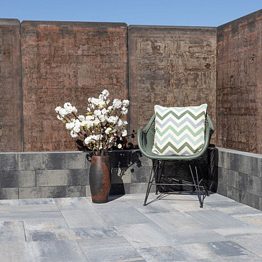 Restpartij Zwanenburg: ca. 46 stuks Pallatico Blocks 60x15x15 cm Nero/Grey