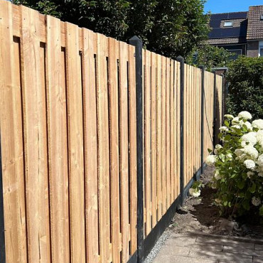 Restpartij Schagen: 4 stuks Douglas fijnbezaagd plankenscherm 19-planks 15 mm, 180 x 180 cm t.b.v. b