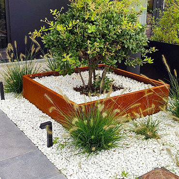 Cortenstaal vierkante plantenbak Miami 120x120x80 cm met bodemplaat
