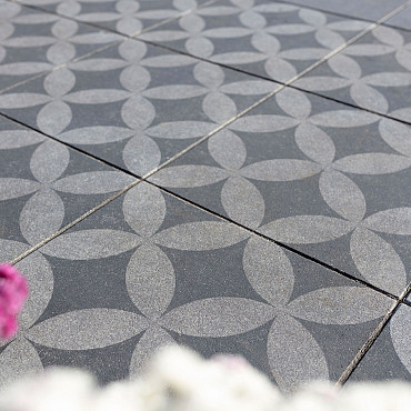 Restpartij Schagen: 4 stuks GeoProArte Design 60x60x4 cm Belgian Blue Dark Grey Flower