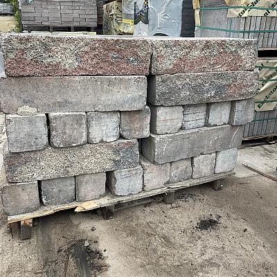 stapelblok muurelement tuin afscheiding splitrock kijlstra splitblok brickwall