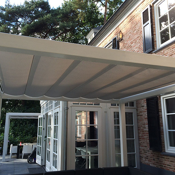 Solem zonwering Tibelly 378x378 cm tbv Douglas pergola 400x400 cm