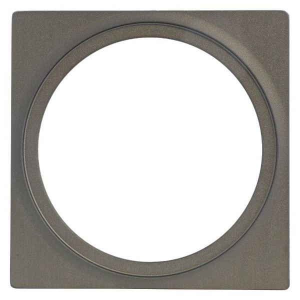 <h1><strong>PLATE 1 PEARL GREY</strong></h1><p>PLATE 1 is ontwikkeld als variant op de PLATE 75 voor ⌀60 mm armaturen. PLATE 1 is in het bijzonder ontworpen voor de LUNA en BIG FLUX armaturen.</p><ul>	<li>Afdekplaat voor een strakke vierkante uitstraling</li>	<li>Geschikt voor BIG FLUX serie en LUNA</li>	<li>Eenvoudig te monteren en demonteren</li></ul><p>Accessoire PLATE 1 heeft een eigentijds design en is verkrijgbaar in Stainless Steel of geanodiseerd aluminium in de kleuren Pearl Grey of Black. </p><p>PLATE 1 kan op stijlvolle wijze gecombineerd worden met accessoire RING 68, verkrijgbaar in dezelfde materialen en kleuren. ⌀60 mm armaturen zijn met RING 68 eenvoudig in PLATE 1 te monteren voor verwerking in aarde, beton, natuursteen, hout of grind en worden geborgd door een hoogwaardige plakstrip voor een extra goede hechting.</p>