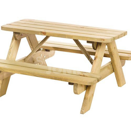 <h2><strong>Junior picknicktafel Björn</strong></h2><h3>De kinderpicknicktafel Björn biedt plaats aan vier kinderen.</h3><h3>De houtdikte van de tafel is 28 mm. De afmetingen van de tafel zijn 90 x 38,5 x 48,5 cm. De bladmaat is 90 x 38,5 cm. en de zithoogte is 26 cm. De tafel is geïmpregneerd. De tafel is gemaakt van vuren hout en wordt geleverd met voorgemonteerde onderdelen.</h3><h3> </h3><p> </p>