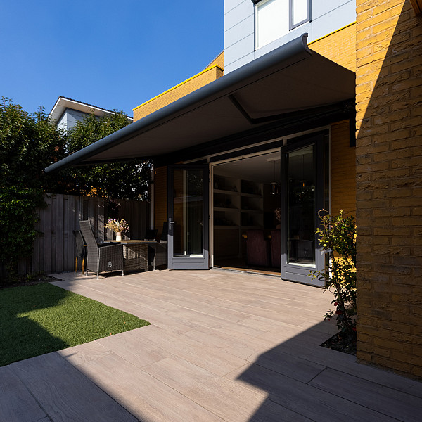 Restpartij Zwanenburg: ca. 6,8m2 GeoCeramica 30x120x4 cm Cosi Style Havanna Wood (gereserveerd)