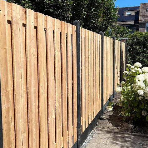 Restpartij Schagen: 48 stuks stuks Douglas fijnbezaagd plankenscherm 19-planks 15 mm, 180 x 130 cm t