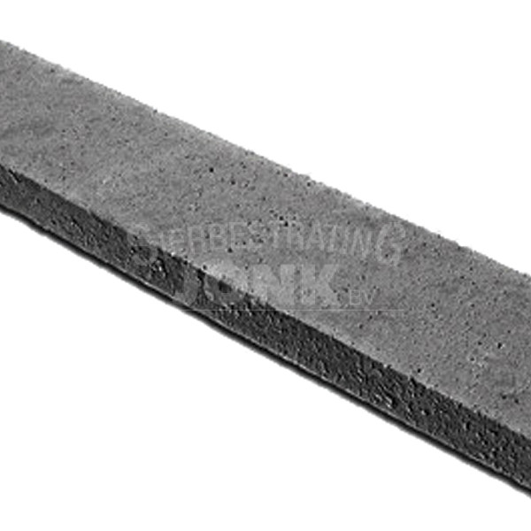 <h1><strong>Oud Hollands</strong></h1><p>De Oud Hollandse opsluitband van beton heeft een natuurlijke uitstraling dankzij de basalt optiek, ofwel een open structuur aan de bovenzijde. De Oud Hollandse opsluitband heeft een gladde onderzijde dus plaats de basalt optiek naar boven wanneer u de opsluiting vlak gebruikt. Betonnen opsluitbanden zijn op vele manieren te gebruiken doordat de zijkanten ook een basalt optiek hebben en de Schellevis opsluitingen gewapend zijn. Gebruik de opsluiting bijvoorbeeld als afdekplaat, maar ook vlak te gebruiken in bestrating of als traptrede.</p>