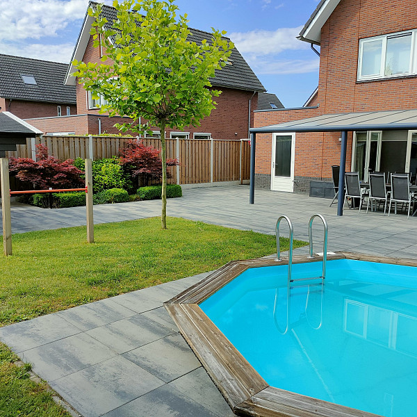 Restpartij Zwanenburg: ca. 7,5m2 Patio Square 60x60x4 cm Nero/Grey
