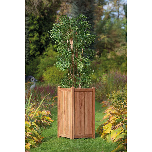 <h1><strong>Bloembak Teak </strong></h1><p>Een bloembak van teak is een plantenbak gemaakt van het hout van de teakboom (Tectona grandis). Teakhout is populair vanwege zijn natuurlijke schoonheid, duurzaamheid en weerbestendige eigenschappen.</p><h2>Productbeschrijving</h2><p>Materiaal: Hout</p><p>Houtsoort: Teak</p><p>Keurmerk: Indonesian legal wood</p><p>Diepte: 45 cm.</p><p>Breedte: 45 cm.</p><p>Hoogte: 90 cm.</p><p>Bevestigingsmaterialen inbegrepen: Nee</p><p>Extra informatie: Wordt geleverd als bouwpakket</p>