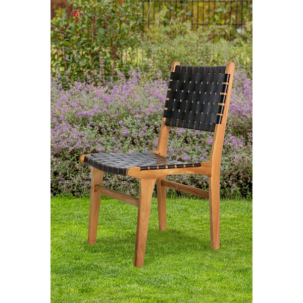 <h1><strong>Tuinstoel Bantam</strong></h1><p>Tuinstoelen zijn verkrijgbaar in verschillende stijlen en materialen, waardoor ze geschikt zijn voor verschillende smaken.</p><h2>Productbeschrijving</h2><p>Behandeling: Onbehandeld</p><p>Materiaal: Hout</p><p>Houtsoort: Teak</p><p>Kleur: Zwart</p><p>Diepte: 41,5 cm.</p><p>Breedte: 48 cm.</p><p>Hoogte: 86 cm.</p><p>Zithoogte: 45 cm.</p><p>Hoogte rugleuning: 45,5 cm.</p><p>Bevestigingsmateriaal inbegrepen: Ja</p><p>Extra informatie: Per twee stuks te bestellen. De getoonde prijs is een setprijs.</p>