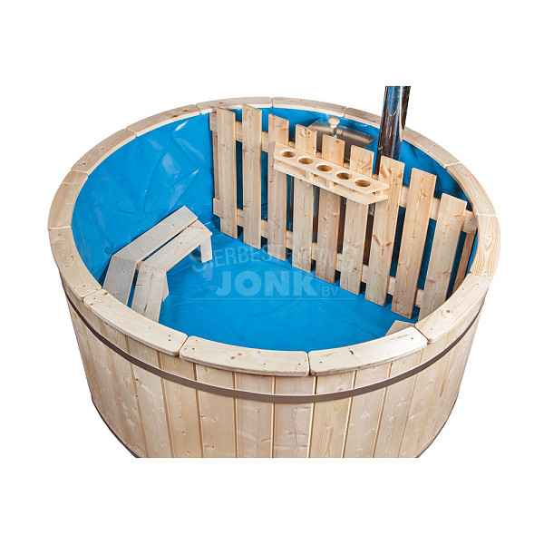 <h1><strong>Pvc liner blauw (voor hottub)</strong></h1><p>Een hottub is een bad voor meerdere personen dat gevuld wordt met warm water en vaak wordt gebruikt voor ontspanning en plezier.</p><p>Dit warme bad wordt met een interne of externe houtkachel opgestookt  De hottub heeft een ronde vorm en wordt meestal gemaakt van hout.</p><h2>Productbeschrijving</h2><p>Hoogte: 95 cm.</p><p>Diameter: Ø196 cm.</p>