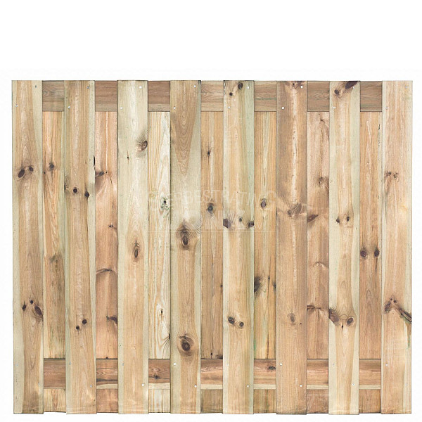 <h1><strong>Tuinscherm Coevorden</strong></h1><p>Grenenhout is een veelvoorkomend type hout dat afkomstig is van de groep naaldbomen die behoren tot het geslacht Pinus. Het wordt gewaardeerd om zijn veelzijdigheid, beschikbaarheid en relatieve betaalbaarheid. Hier zijn enkele kenmerken en toepassingen van grenenhout:</p><p>-  Eigenschappen: Grenenhout heeft meestal een lichte kleur, variërend van witachtig tot gelig bruin. Het heeft een fijne nerf en een gelijkmatige textuur. Grenenhout is over het algemeen een zacht hout, wat betekent dat het gemakkelijk te bewerken en te vormen is. Het heeft echter wel de neiging om gevoelig te zijn voor deuken en krassen, vanwege de relatieve zachtheid.</p><p>-  Duurzaamheid: Grenenhout is minder duurzaam dan sommige andere houtsoorten, zoals douglashout. Het heeft de neiging om gevoeliger te zijn voor insectenplagen en rot, vooral als het wordt blootgesteld aan vochtige omstandigheden. Om de duurzaamheid te verbeteren, kan grenenhout behandeld worden met beits, verf of houtbeschermingsmiddelen.</p><p>-  Behandeling en afwerking: Grenenhout kan mooi worden afgewerkt en gebeitst om de natuurlijke uitstraling te behouden of om een andere kleur te krijgen. Het hout absorbeert vlekken goed, waardoor het gemakkelijk is om de gewenste afwerking te bereiken. Daarnaast kan het ook worden geschilderd in verschillende kleuren om bij de gewenste stijl te passen.</p><h2>Productbeschrijving</h2><p>Houtsoort: Grenen</p><p>Afwerking: Geschaafd</p><p>Behandeling: Geïmpregneerd</p><p>Materiaal: Hout</p><p>Keurmerk: Pefc</p><p>Breedte: 180 cm.</p><p>Hoogte: 150 cm.</p><p>Dicht scherm: Nee</p><p>Aantal planken: 17-planks 15(+2)</p><p>Bevestigingsmethode: Rvs geschroefd</p><p>Horizontaal en verticaal toepasbaar (past horizontaal niet in een sleufpaal): Nee</p><p>Afmeting planken diepte: 1,60 cm.</p><p>Afmeting planken breedte: 14 cm.</p><p>Afmeting planken lengte: 150 cm.</p><p>Aantal tussenregels: 2</p><p>Afmeting tussenregel diepte: 1,60 cm.</p><p>Afmeting tussenregel breedte: 14 cm.</p><p>Extra informatie: Komo-gecertificeerd</p>