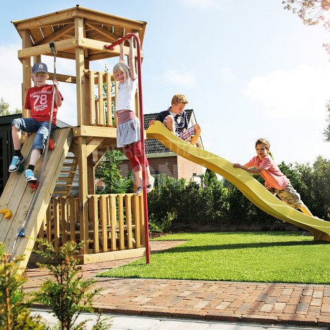 Het speeltoestel Crazy Climber zit boordevol leuke attributen om kinderen uren speelplezier te geven!  Het toestel word geleverd met klimwand met klimstenen, brandweerpaal, trap, knopentouw en zeskantig zitgedeelte.