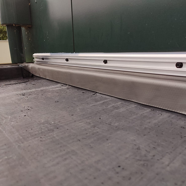 Aluminium Knelprofiel met sleufgaten 250x4,8 cm cm, bruut