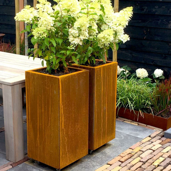 Cortenstaal vierkante plantenbak Miami 40x40x80 cm met bodemplaat