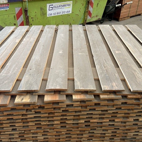 Restpartij Schagen: 48 stuks stuks Douglas fijnbezaagd plankenscherm 19-planks 15 mm, 180 x 130 cm t