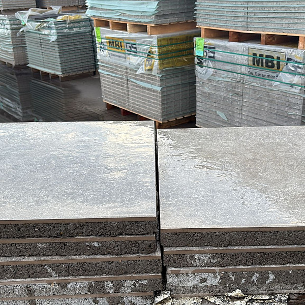 Outlet DUMP Partij Almere: Ca. 13.30m2 Actietegel Keramiek op Beton 60x60x4 cm Stavelot Exclusive Gr
