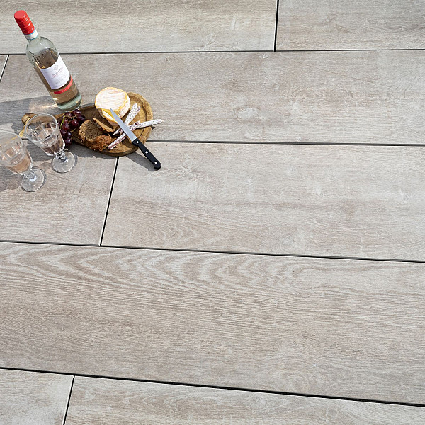 Outletpartij Zwanenburg: GeoCeramica® 120x30x4 Weathered Oak Leighfield