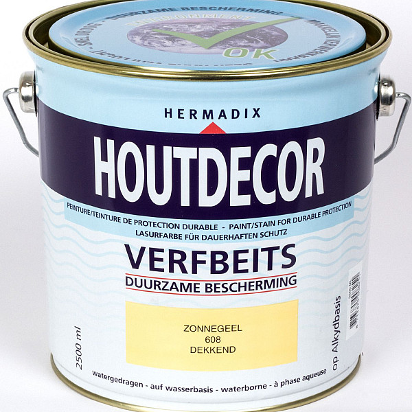 <p>Hermadix Houtdecor verfbeits is een universele verfbeits voor al uw houten objecten aan en rond het huis. Kozijnen, deuren, blokhutten, schuttingen verfraait en beschermt u zonder een grondverf te hoeven gebruiken. Houtdecor verfbeits is een dekkende zijdeglans watergedragen alkyd verfbeits. Door deze unieke samenstelling kan Houtdecor verfbeits zonnegeel over bestaande verflagen en wordt afbladderen voorkomen. Een Environment o.k. product, dus duurzame bescherming, makkelijk verwerkbaar, geen nare verflucht en snel droog.</p>