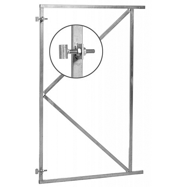 <p><strong>Met een stalen poortframe kun je zelf je eigen tuindeur maken. De poortframes zijn 155 cm hoog, bedoeld voor verticale montage van de planken. Door de planken aan de boven- en onderzijde over te laten steken, kan je een deur in de gewenste hoogte maken.</strong><br /><br />De planken zijn door middel van boorschroeven/zelftapschroeven aan het frame te monteren. De maten zijn exclusief de ophangogen, deze komen achter de paal. Heb je dus een poortbreedte (zonder de palen meegerekend) van 100 cm, bestel dan een frame van 100 cm breed. </p><p>Een poortframe is eenvoudig af te hangen met verstelbare ophangogen. De ophangogen maakt de poort enkele centimeters verstelbaar. </p>